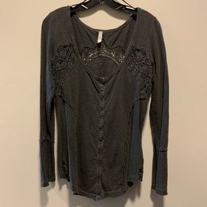 🌼Free People Grey Lace Top